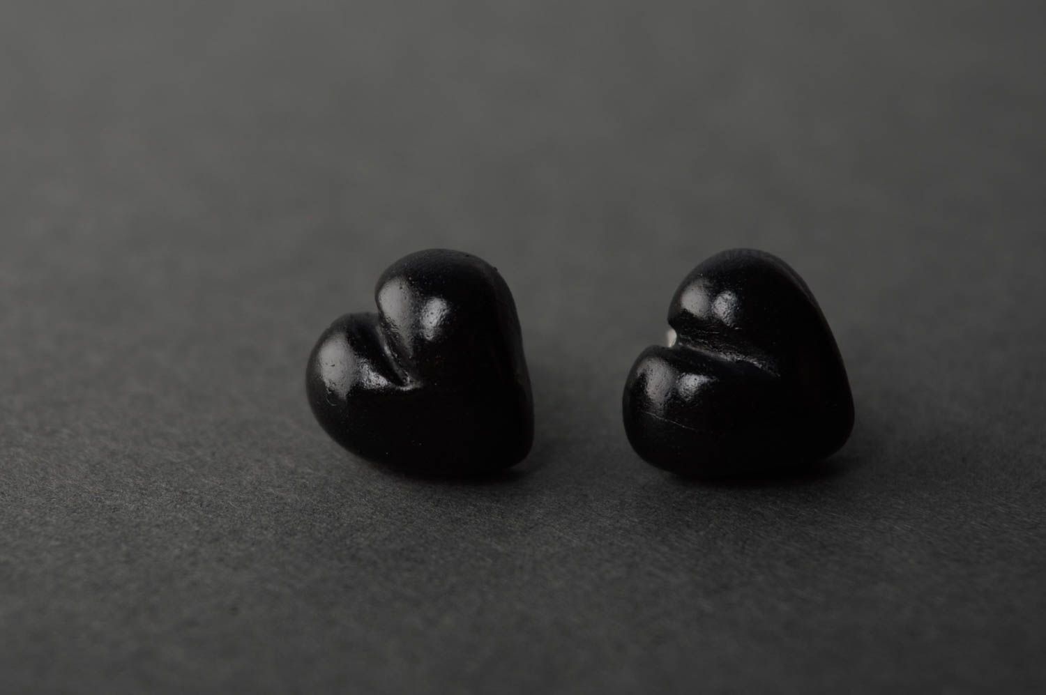 Unusual heart-shaped earrings photo 3