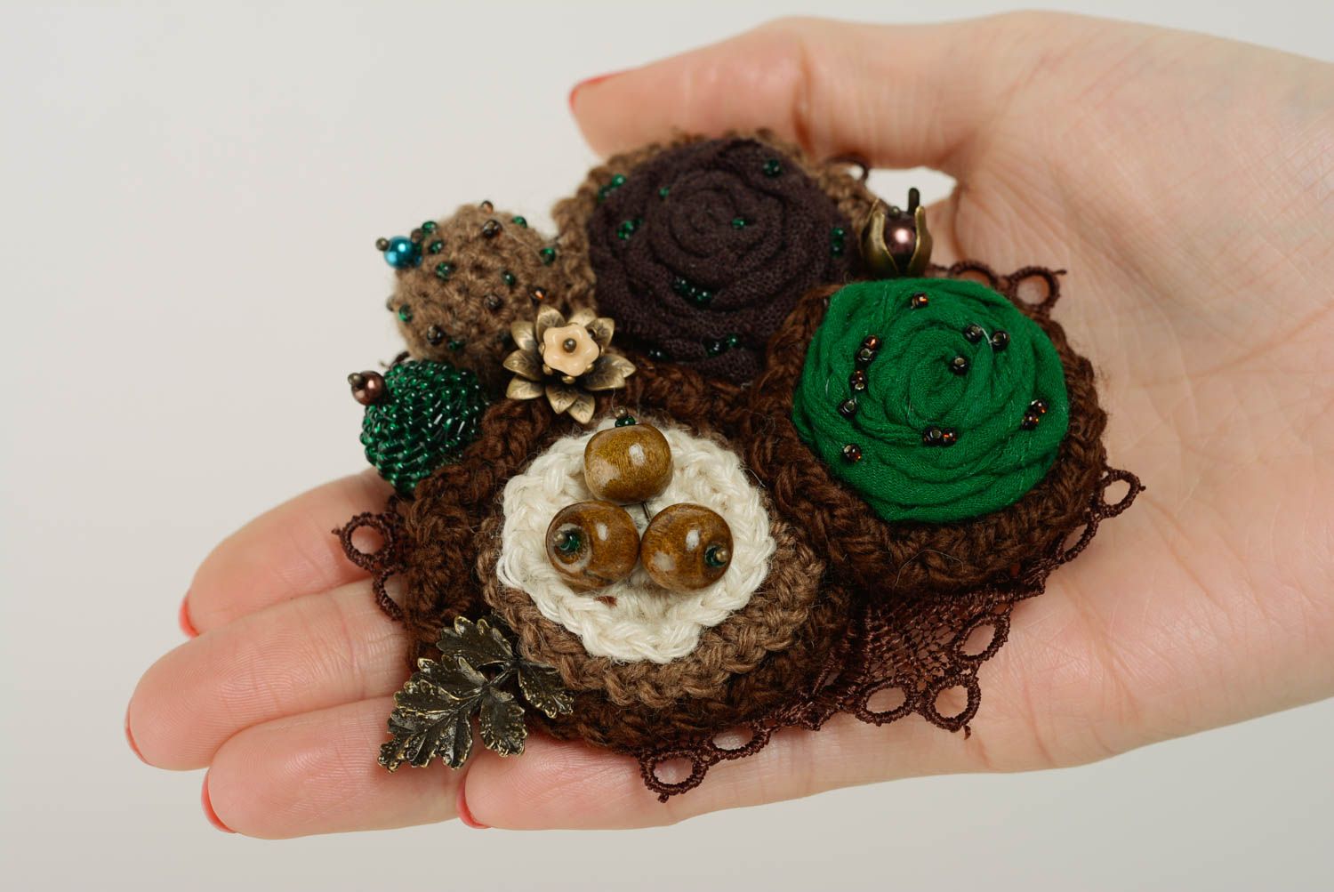 Handmade designer crochet brooch in brown and green colors with wooden beads photo 3