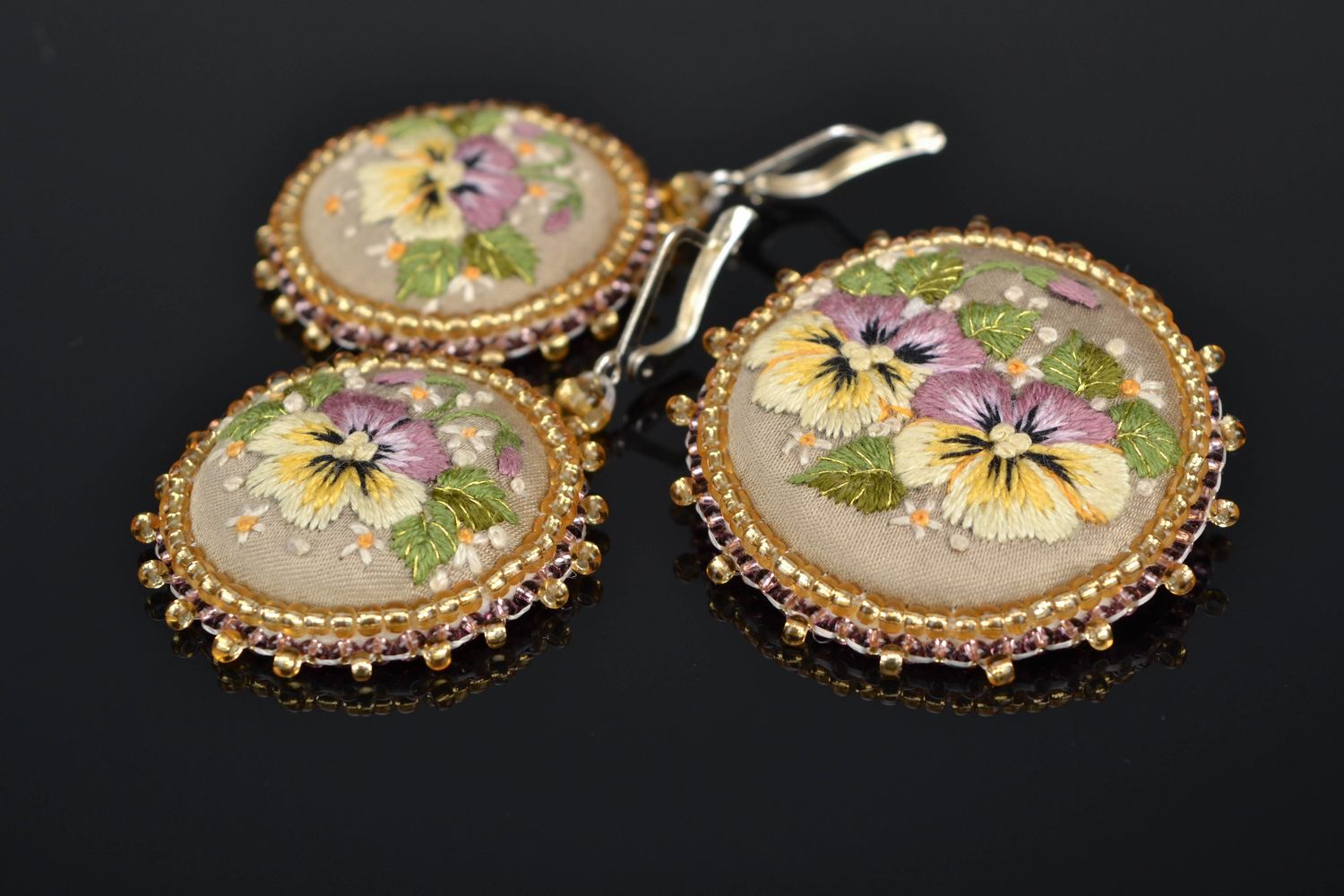 Satin stitch embroidered brooch and earrings with beads Pansies photo 1