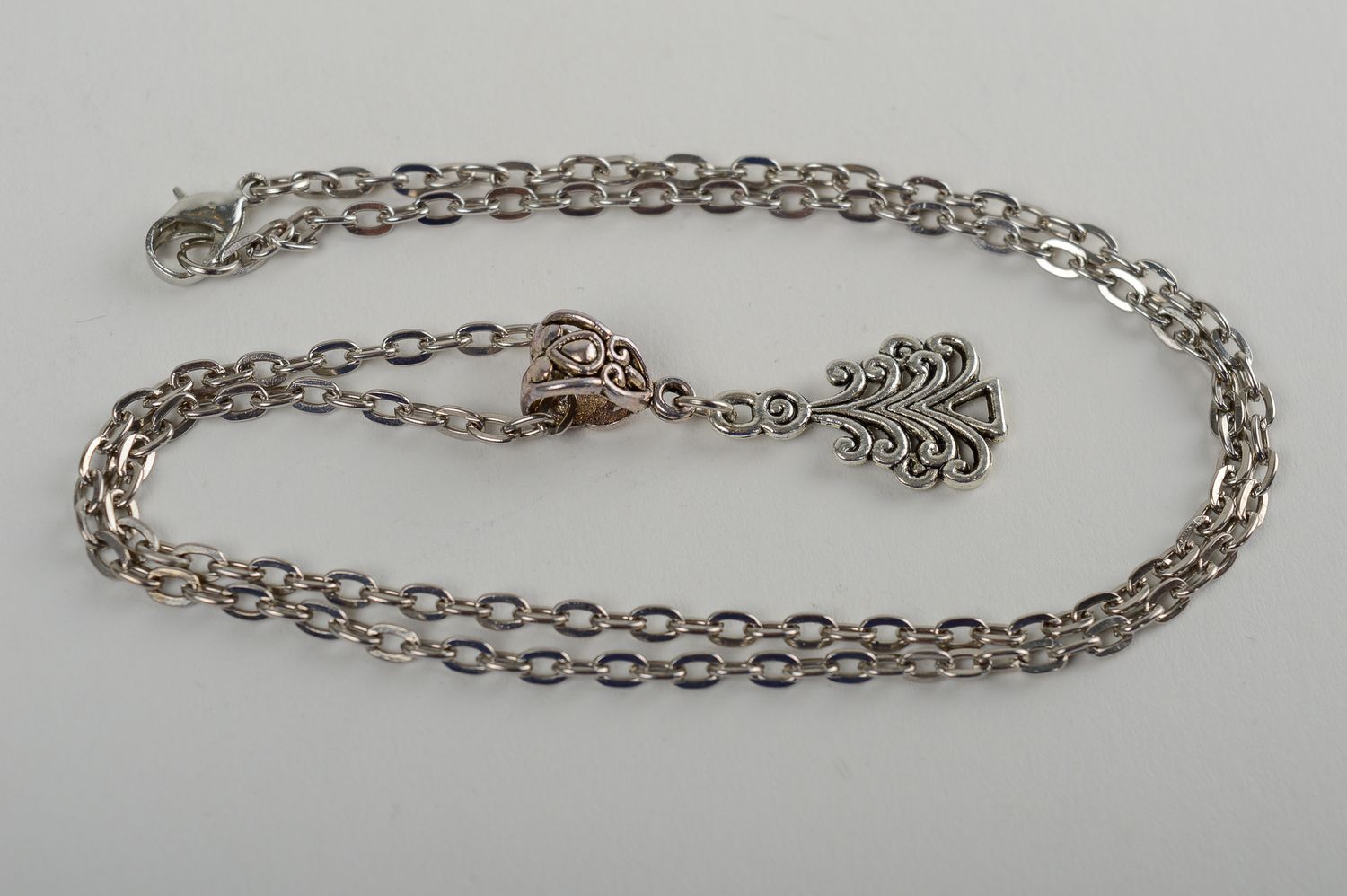 Designer pendant handmade pendant on chain metal pendant metal jewelry for girls photo 4