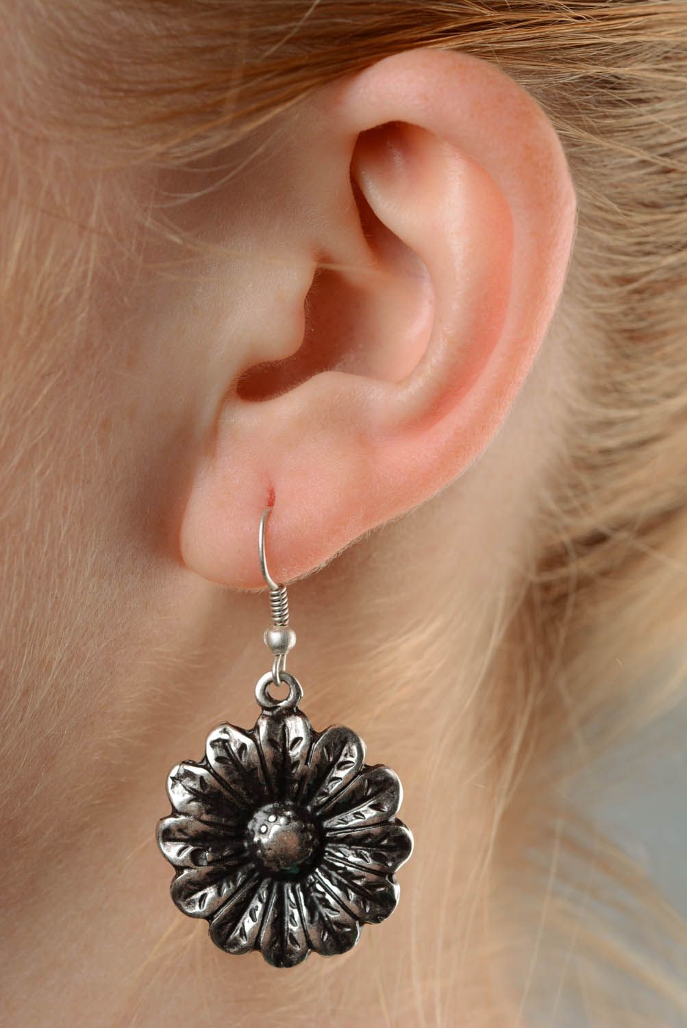 Metal earrings Camomiles photo 3