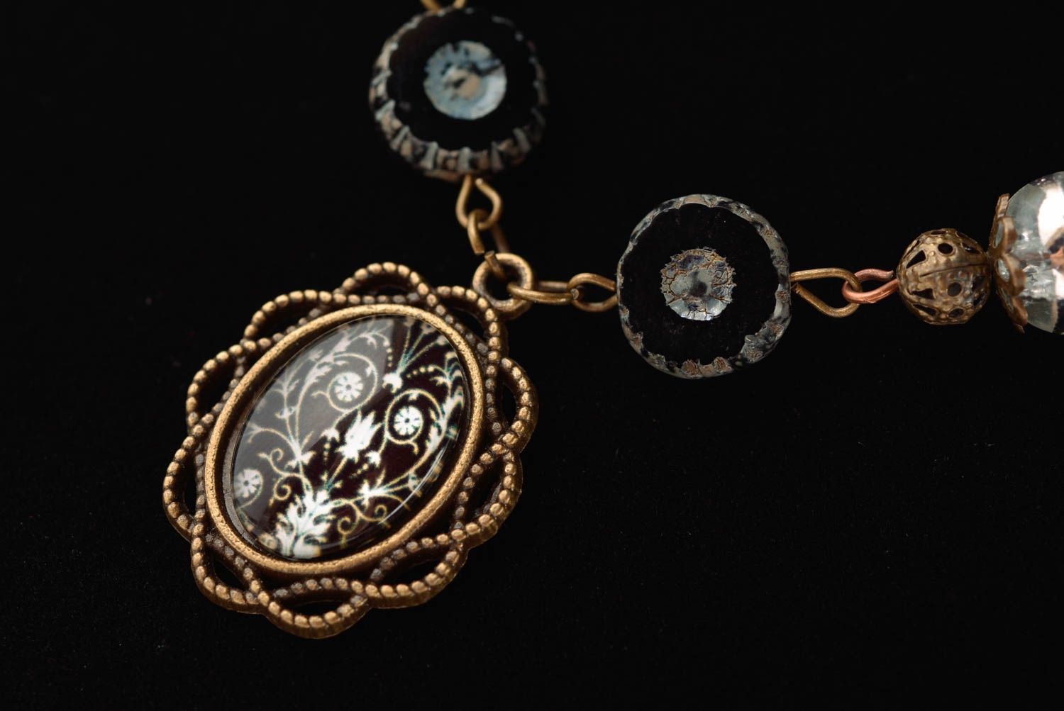 Stylish handmade metal necklace glass pendant design beautiful jewellery photo 4