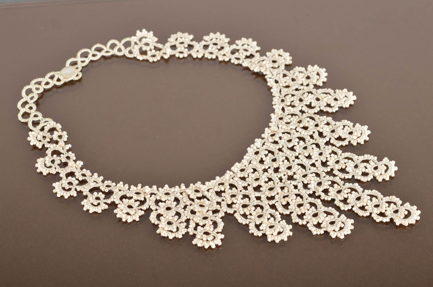 Handmade beautiful beige woven textile tatting necklace with beads photo 2