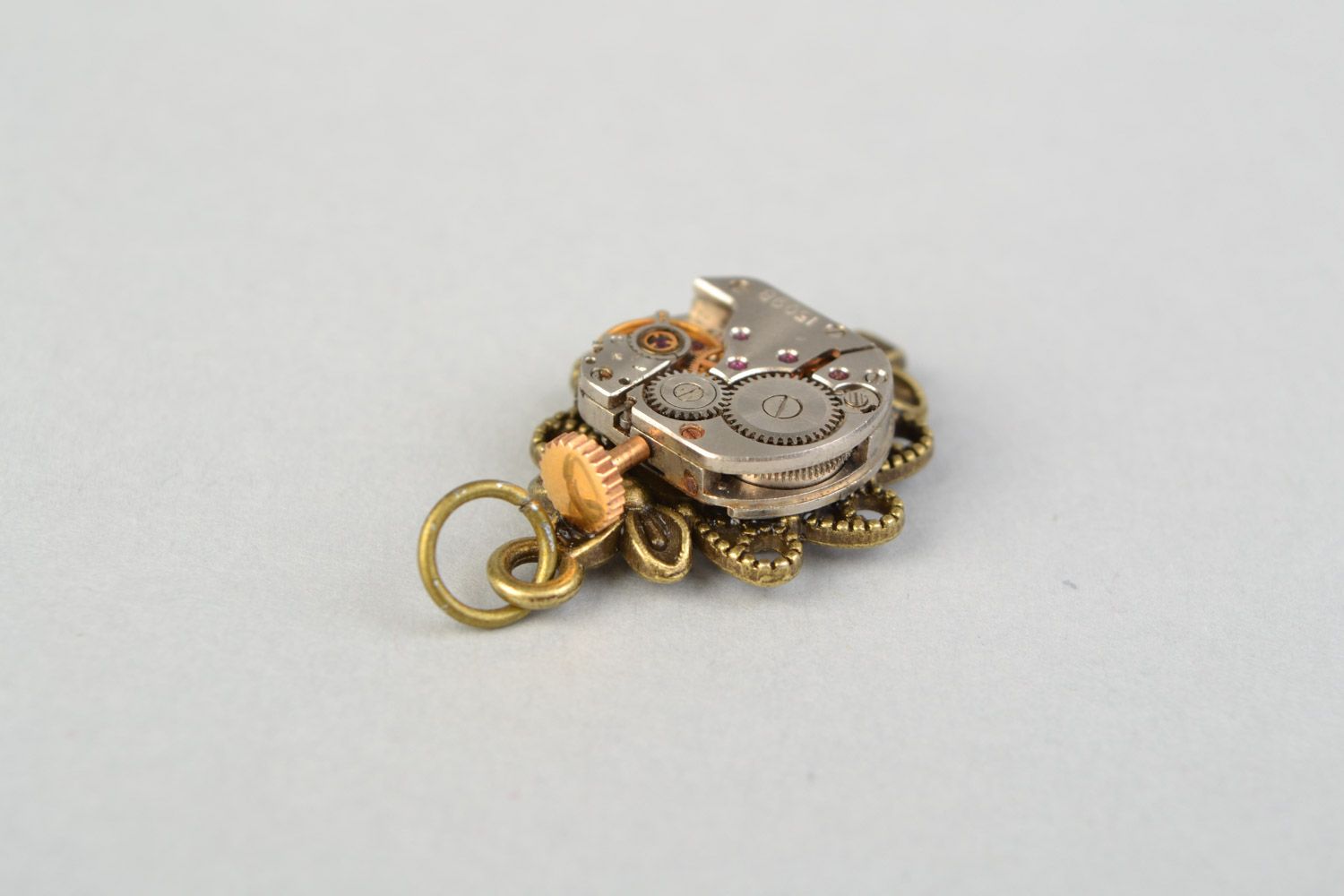 Ciondolo in stile steampunk fatto a mano pendente originale accessori donna foto 5