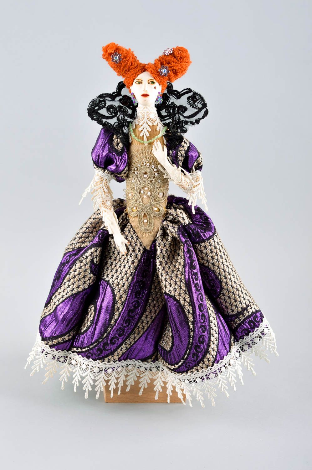 Авторская кукла игрушка ручной работы дизайнерская кукла в роскошном платье фото 2