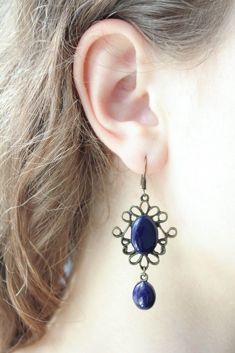 Long earrings with metal frame photo 1
