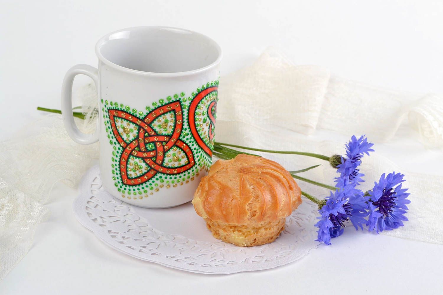 White and green ceramic tea cup with handle and acrylic dot painting Triquetra photo 1