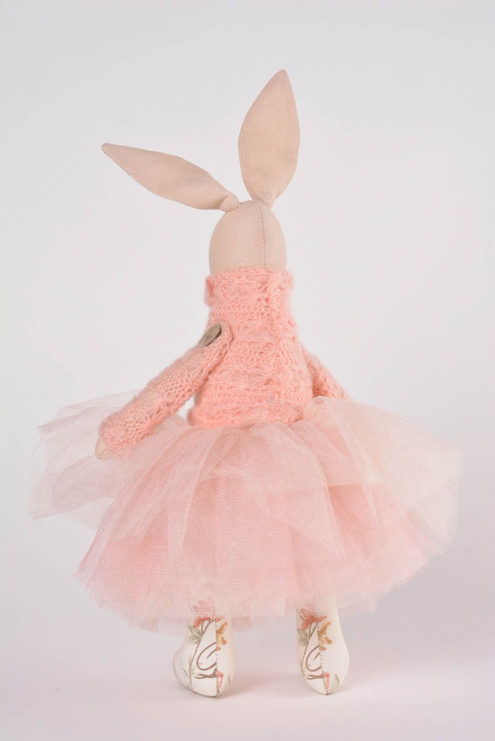 Игрушка заяц в пачке игрушка ручной работы розовая оригинальная игрушка фото 3