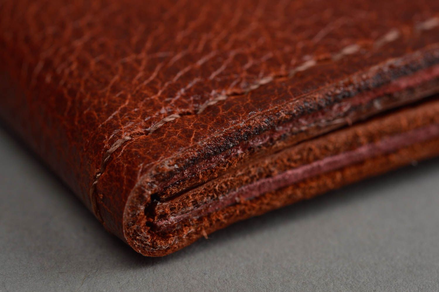 Стильный кошелек из натуральной кожи ручного пошива коричневый унисекс фото 4