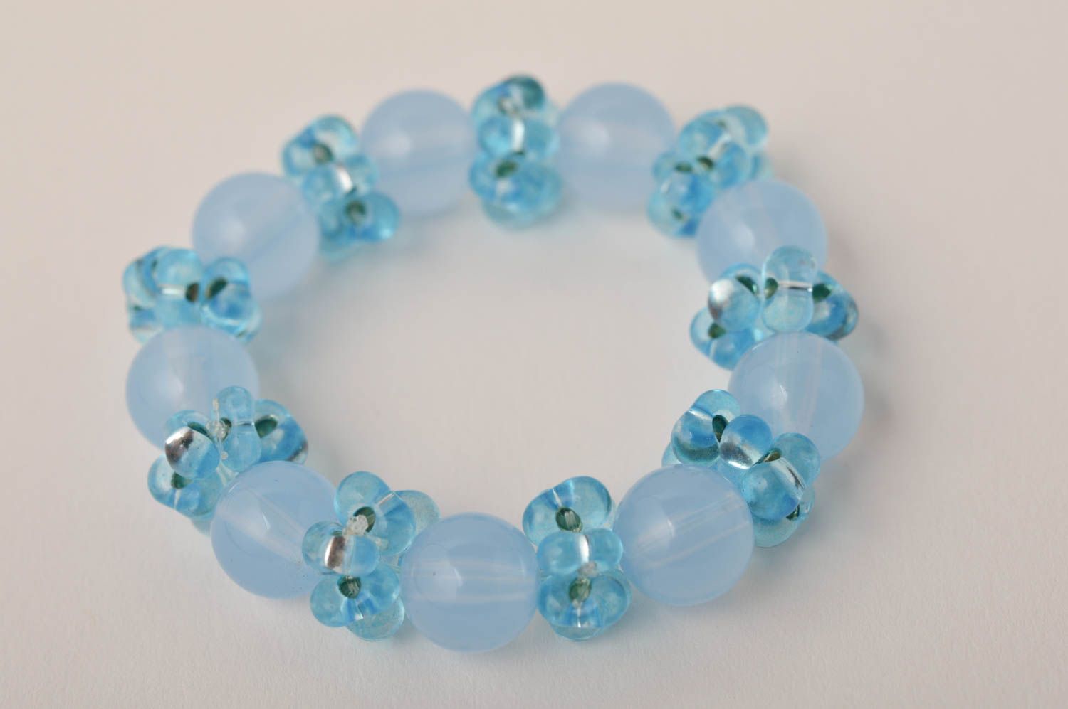 Modeschmuck Armband Kinder Accessoire Perlen Armband handmade in Blau auffallend foto 2
