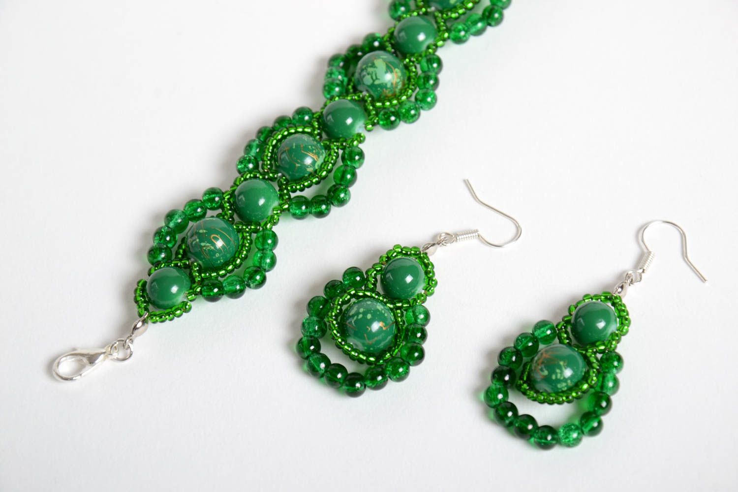 Boucles d'oreilles Collier fait main verts perles de rocaille Bijoux fantaisie photo 5