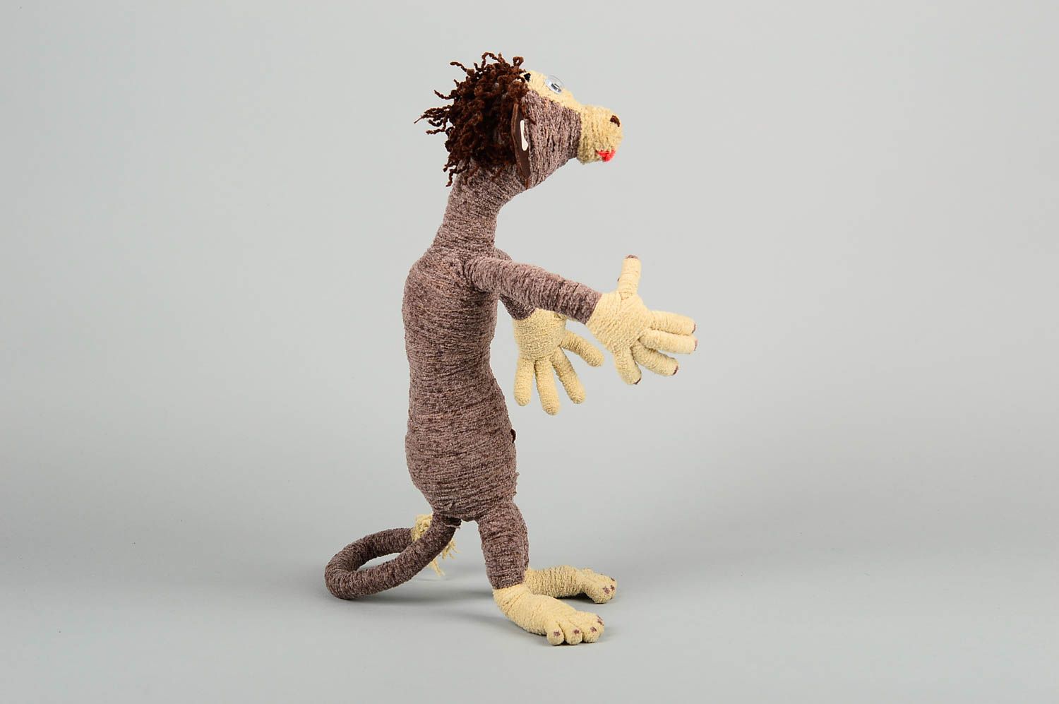 Jouet singe fait main Doudou tissu Cadeau original enfant Décoration chambre photo 3
