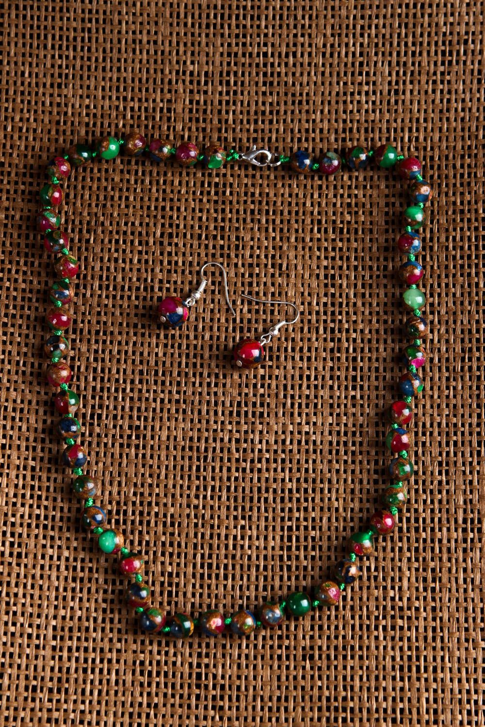 Handmade Schmuck Set aus Perlen Kugeln Ohrringe Damen Collier bordeauxrot foto 1