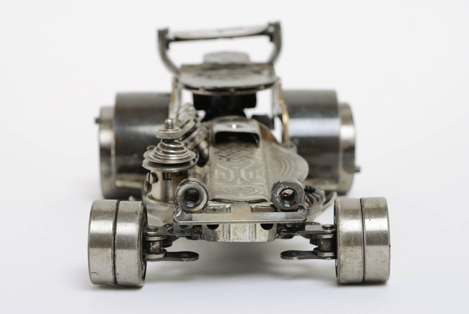 Originelles handmade Deko Modellauto aus Metall im Techno Art Stil Hot Rod foto 2
