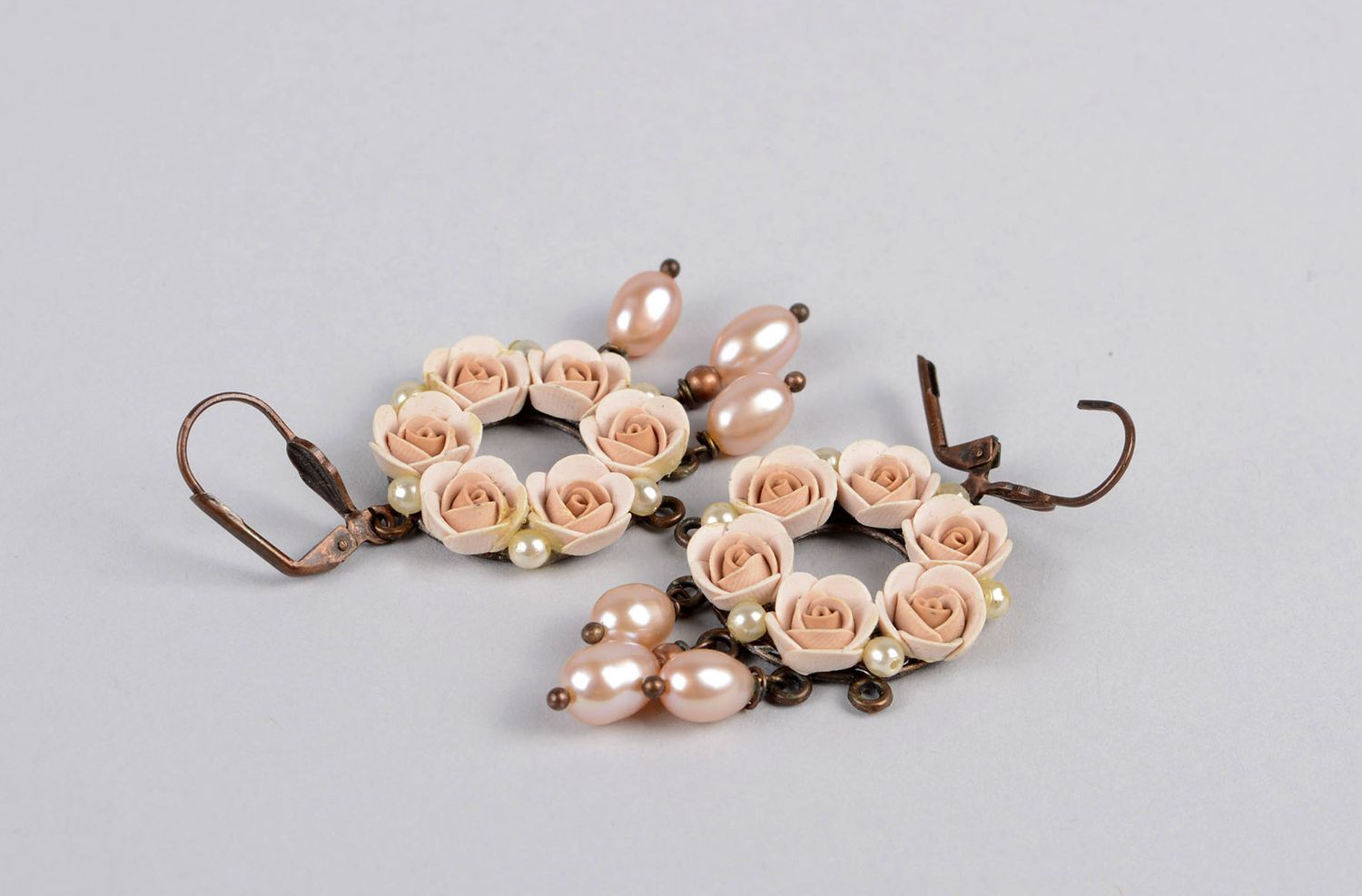 Polymer Schmuck handmade Blumen Ohrringe in Rosa stilvolles Accessoire für Frau foto 3
