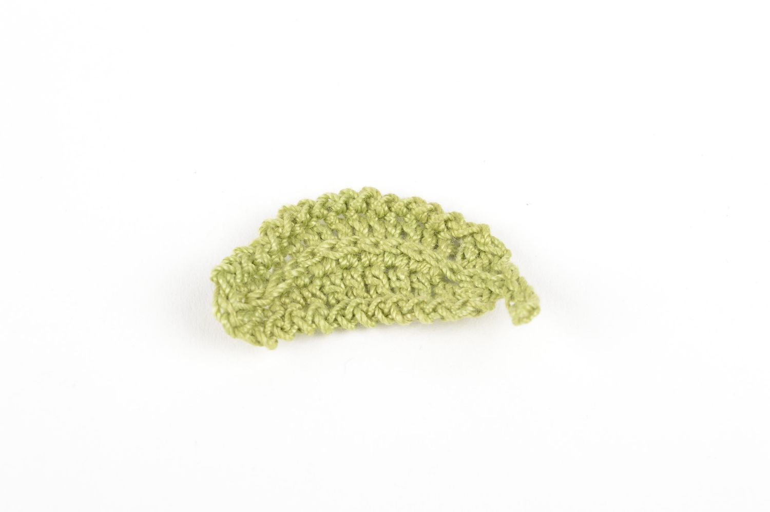 Handmade designer crocheted blank unusual cute fittings green stylish brooch photo 2