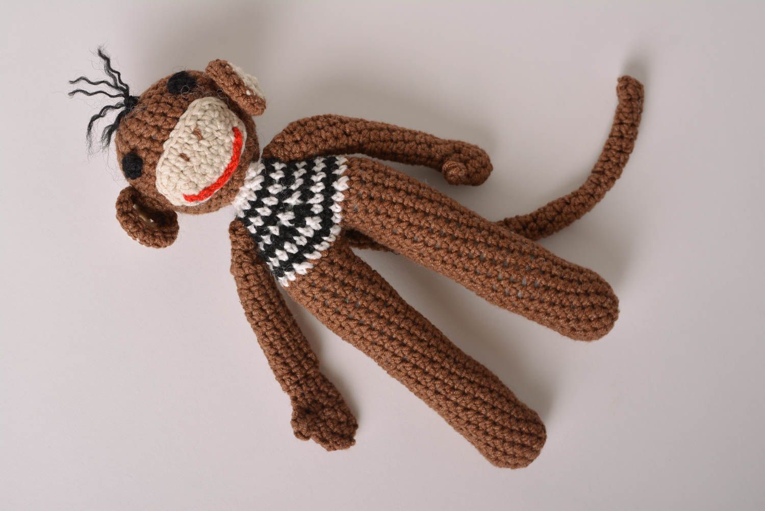 Детская игрушка хенд мейд мягкая игрушка обезьянка коричневая игрушка крючком фото 1