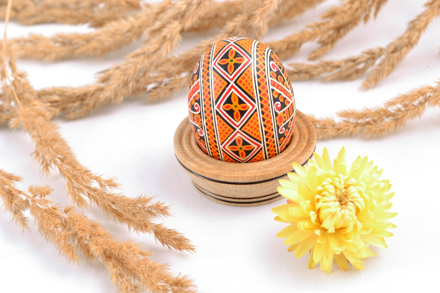 Handmade Easter egg in ethnic style photo 1