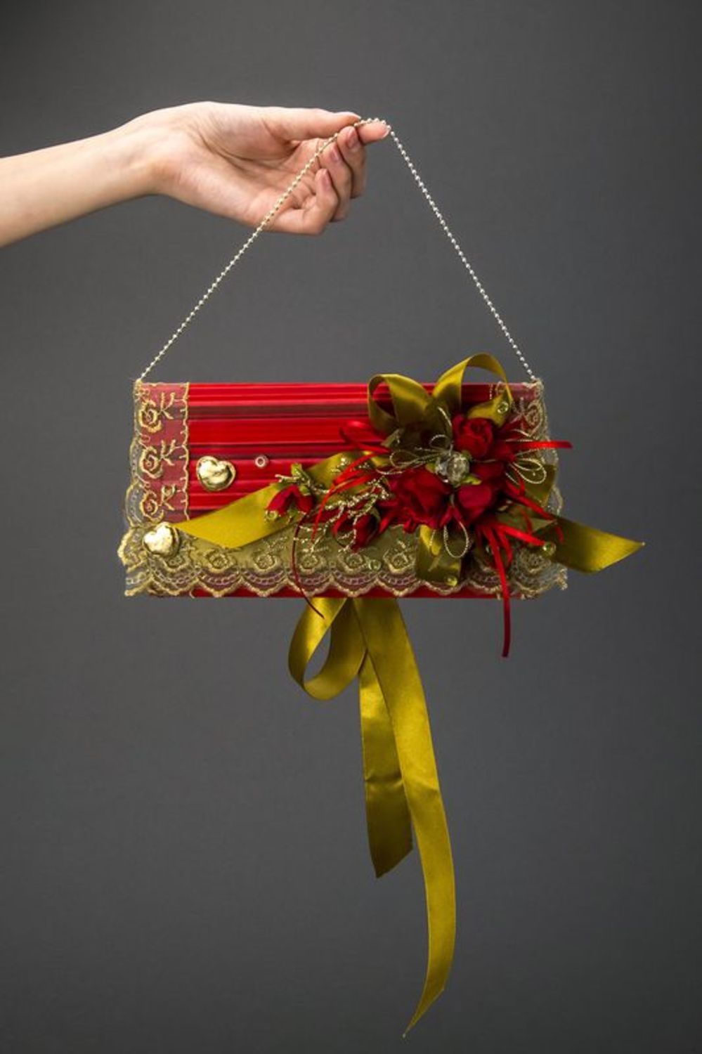 Enveloppe cadeau rouge avec fleur pour argent  photo 5