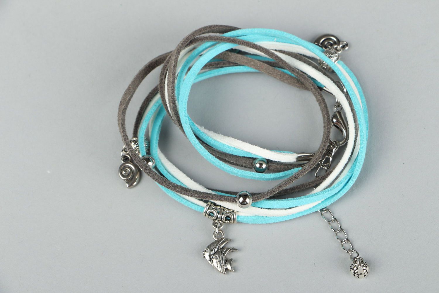 Bracelet made ​​of suede in marine style photo 3