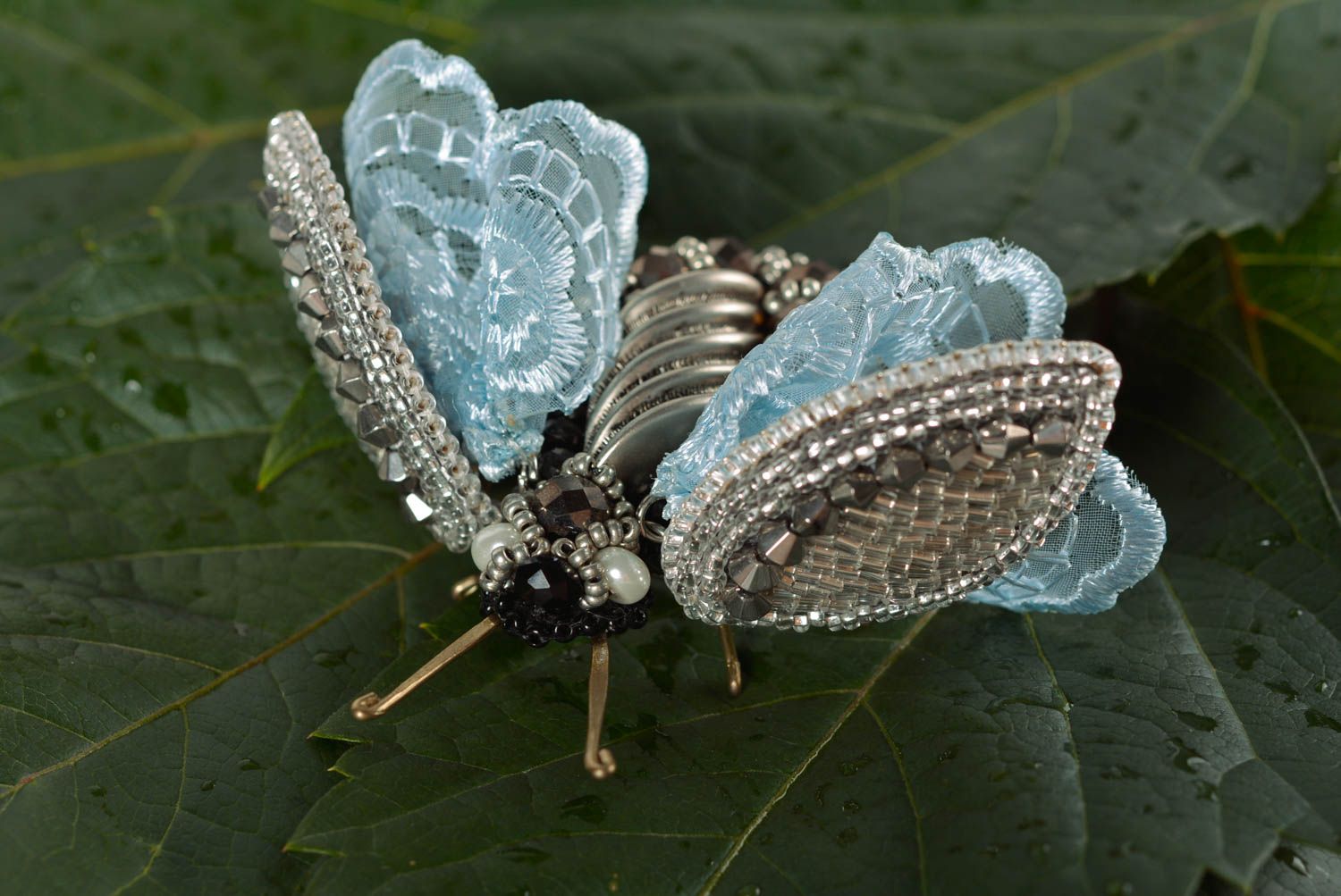 Broche insecte Bijou perles de rocaille fait main Accessoire femme à la mode photo 1
