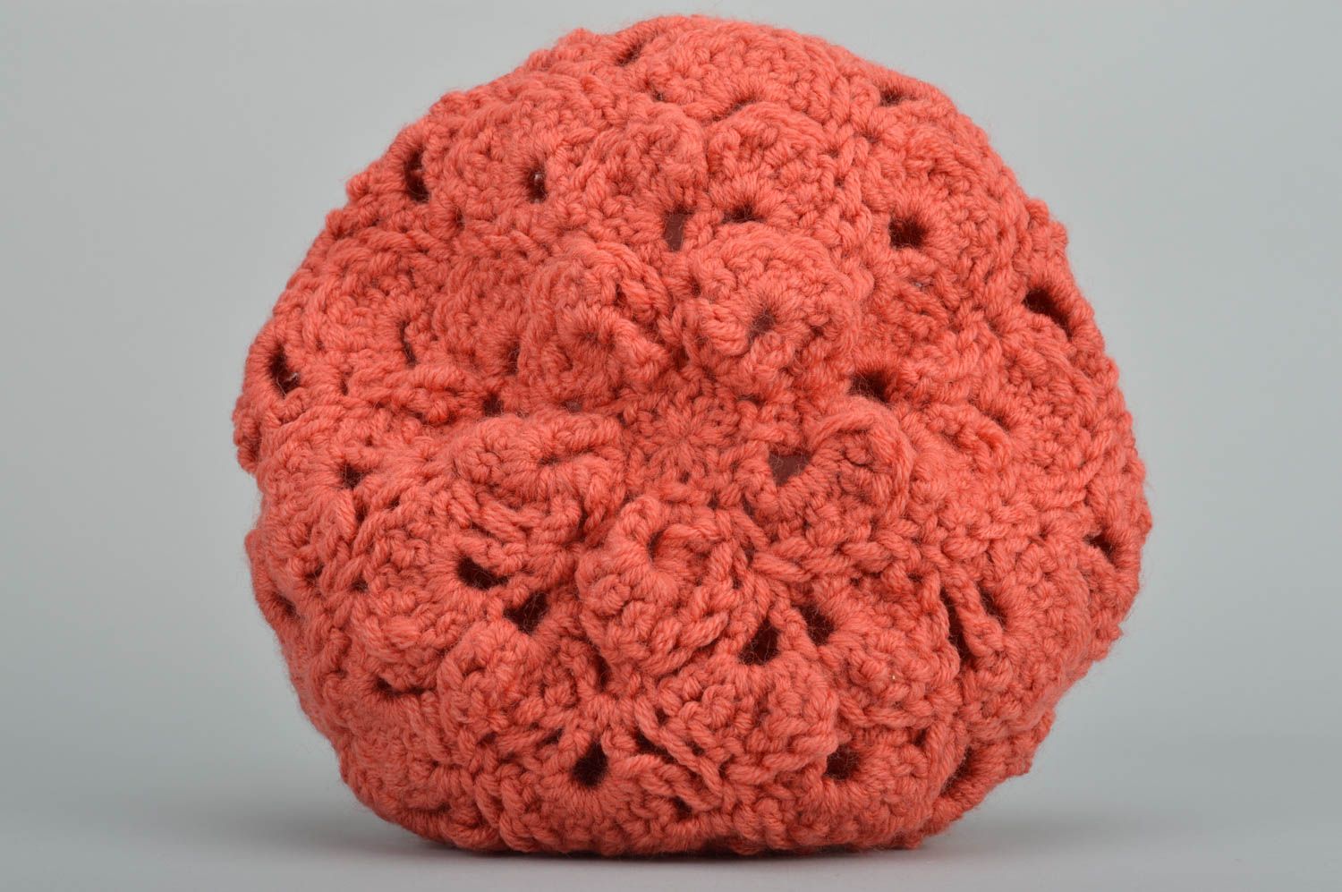 Handmade peach color crocheted beret for children made of wool and cotton photo 2