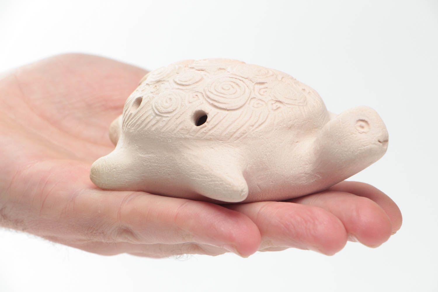 Sifflet ocarina tortue en terre cuite fait main blanc original pour enfant photo 5