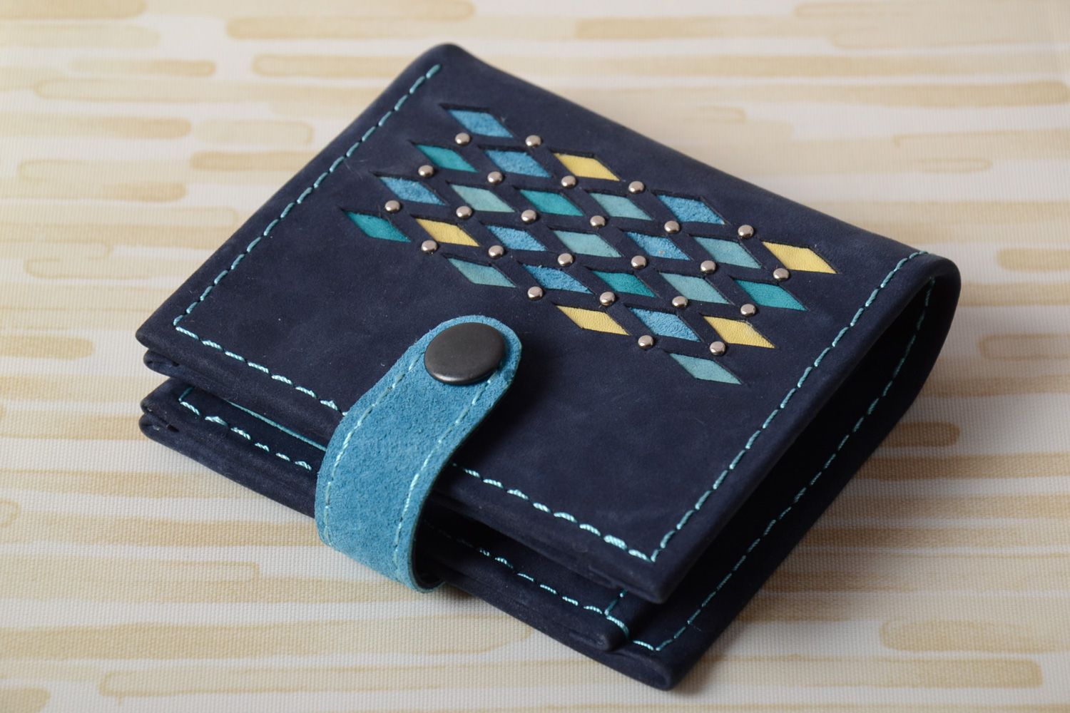 Handgemachte Brieftasche aus Leder für Damen blau mit Applikation dekoriert nett foto 1