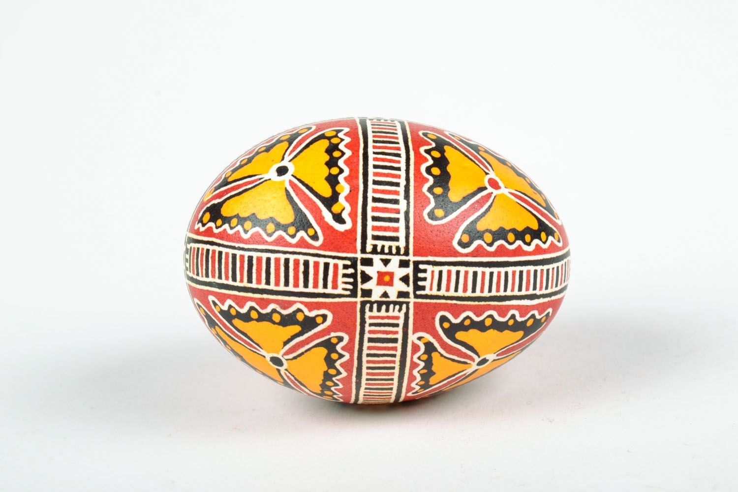 Bright painted Easter egg photo 4