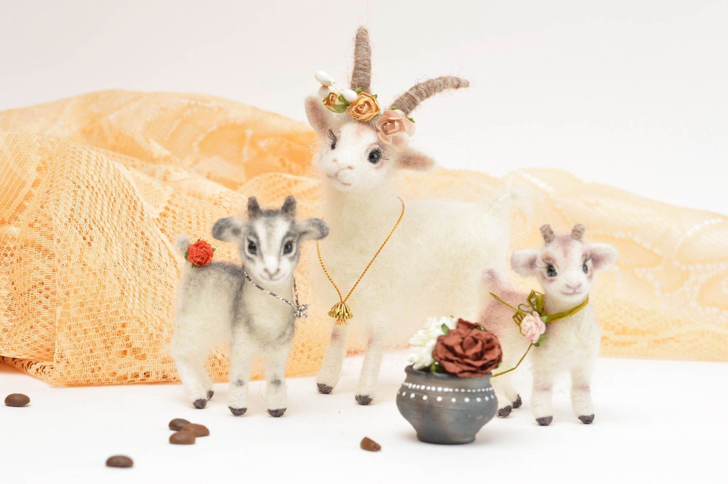 Handmade Plüsch Ziege Stoff Kuscheltiere Geschenk für Kinder gefilzt schön foto 6