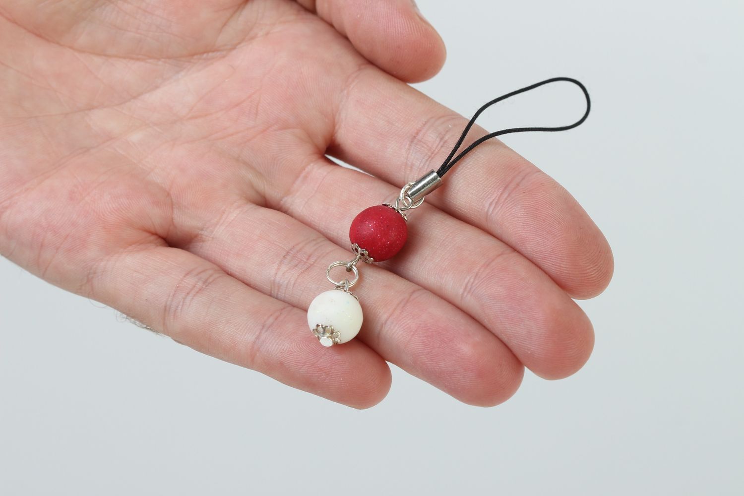 Beautiful handmade plastic keychain phone charm cool keyrings small gifts photo 5