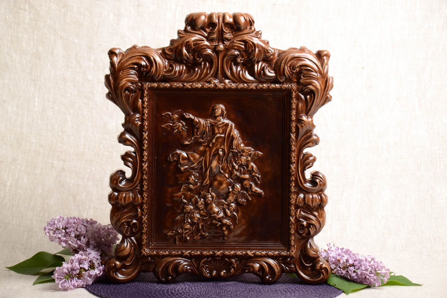 Panel decorativo icono ortodoxo hecho a mano de madera con sujeciones de metal foto 1