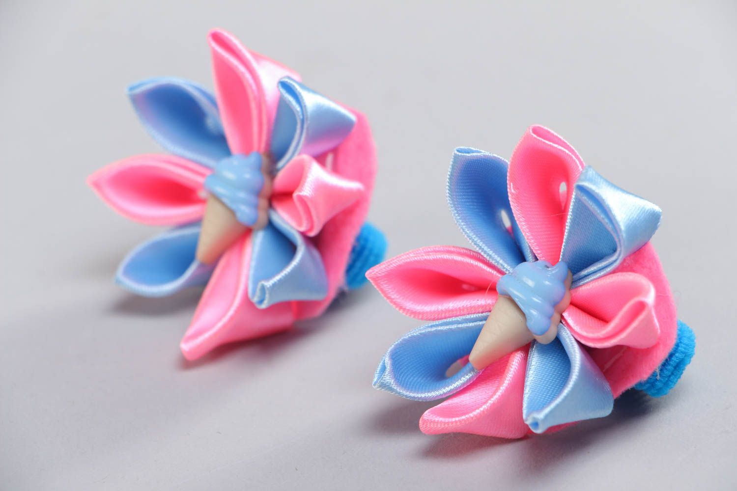 Set of 2 handmade hair ties with satin ribbon flowers of pink and blue colors photo 2