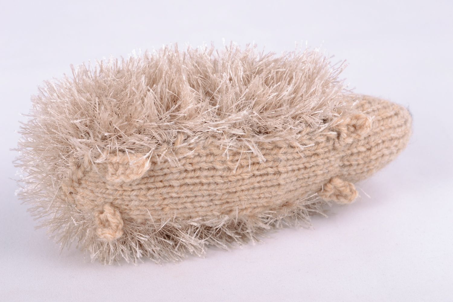 Giocattolo a maglia fatto a mano pupazzo morbido a forma di riccio beige foto 5