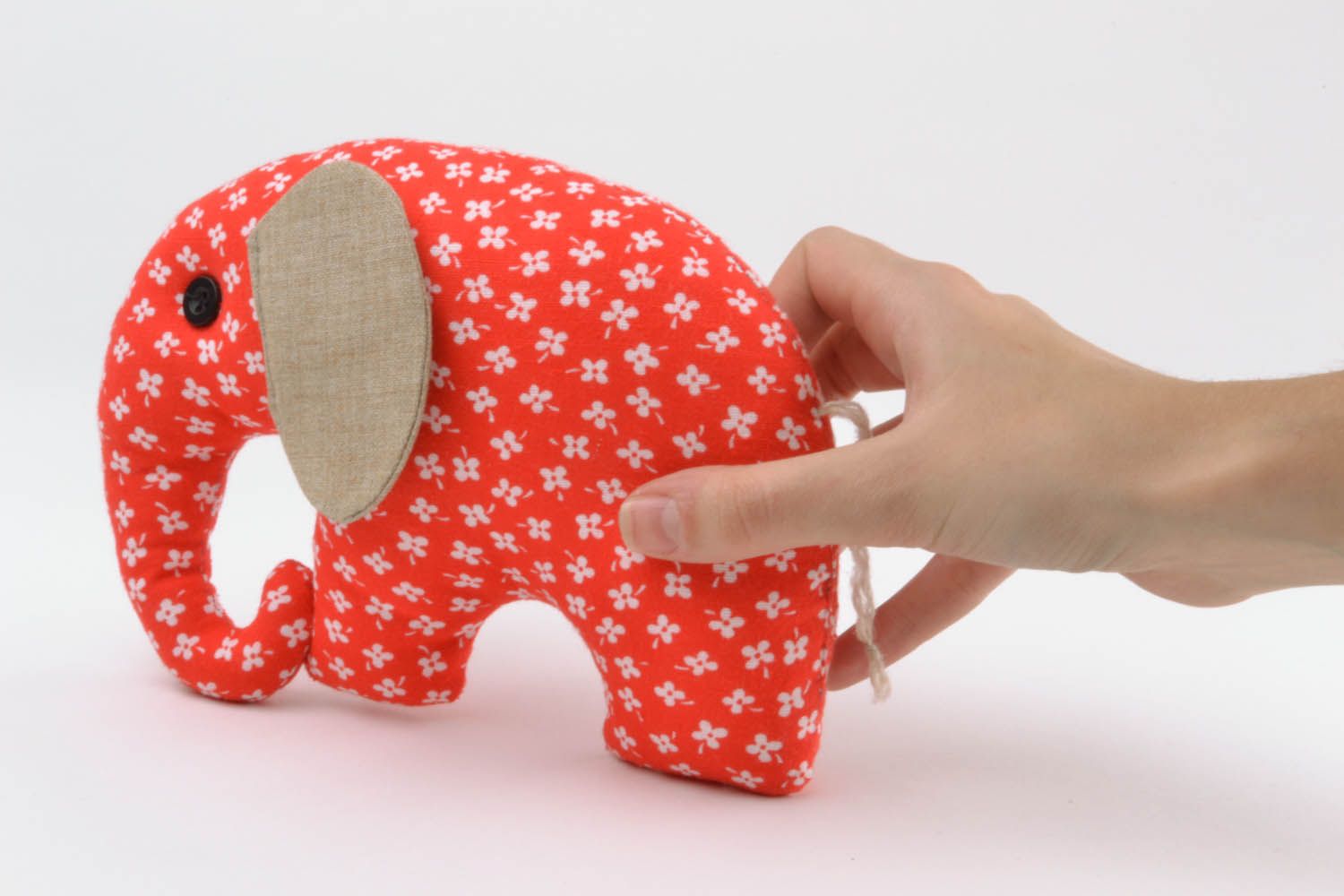 Brinquedo macio elefante vermelho foto 2