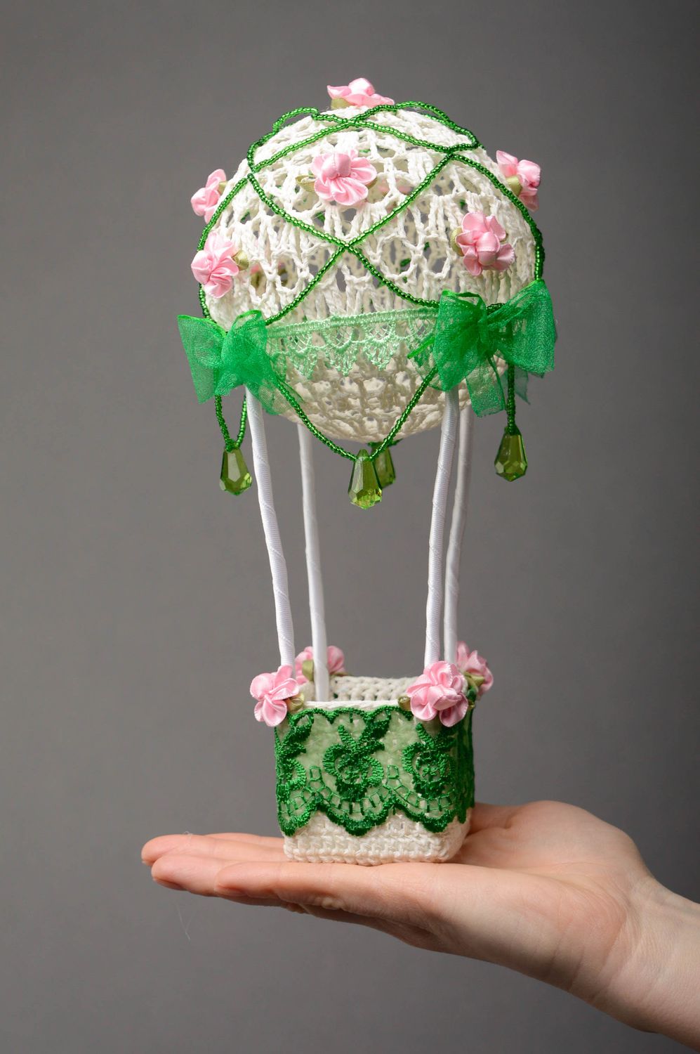 Decorative crochet air balloon photo 5