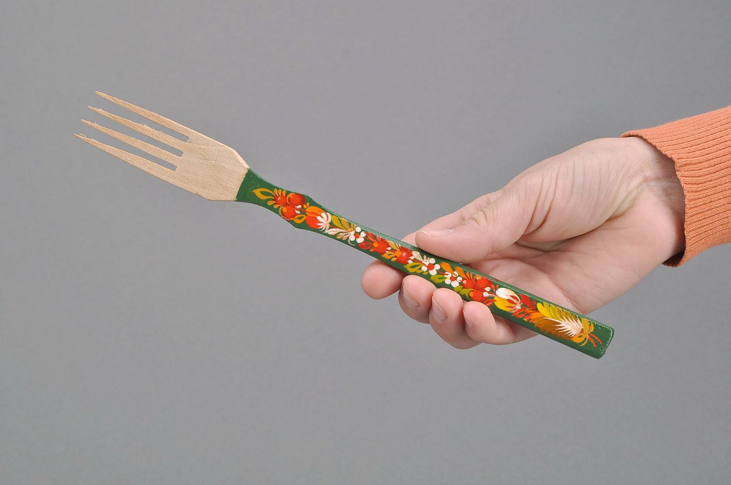 Wooden fork with green handle photo 4