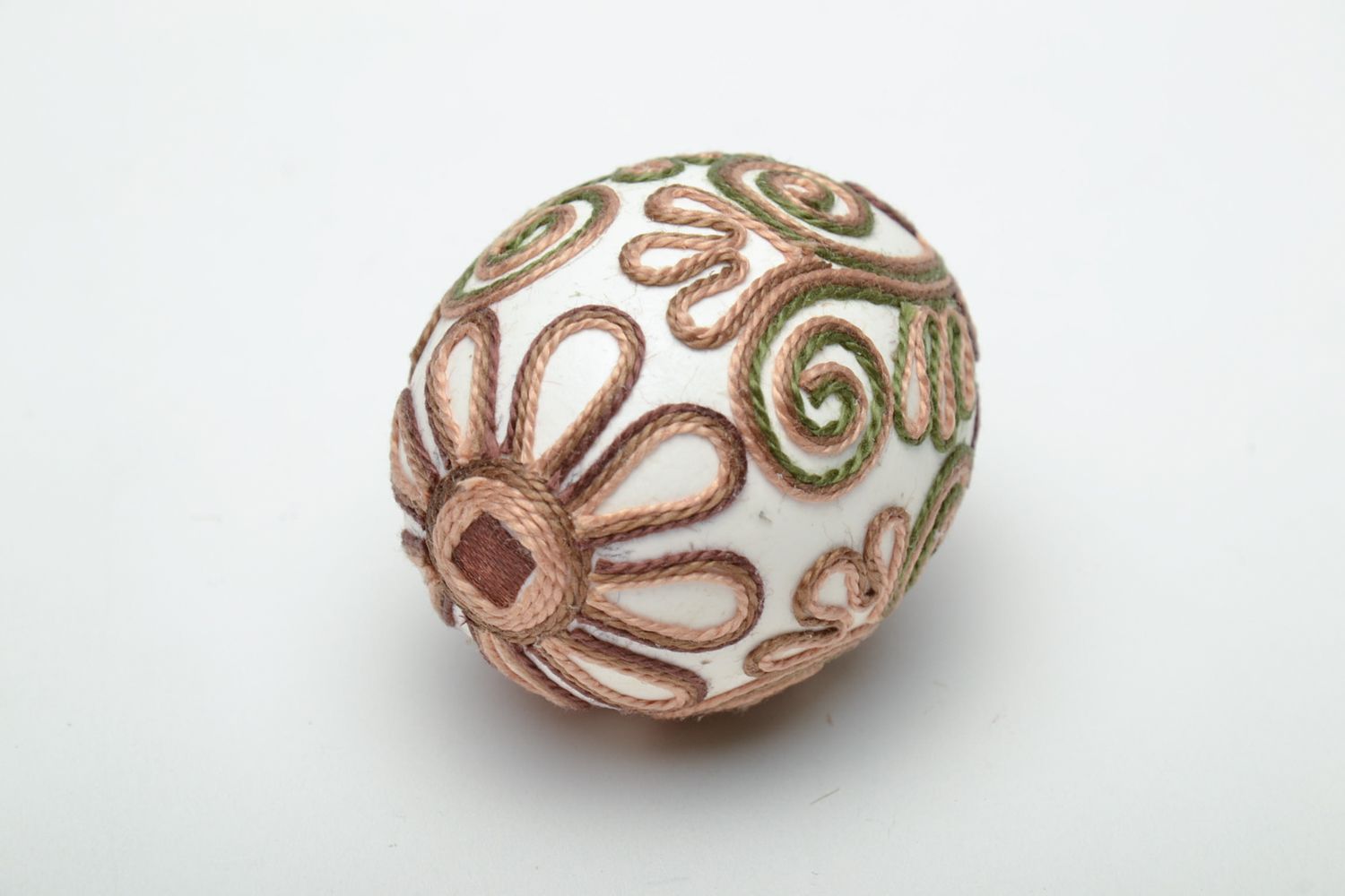 Designer Easter egg decorated with silk threads photo 3
