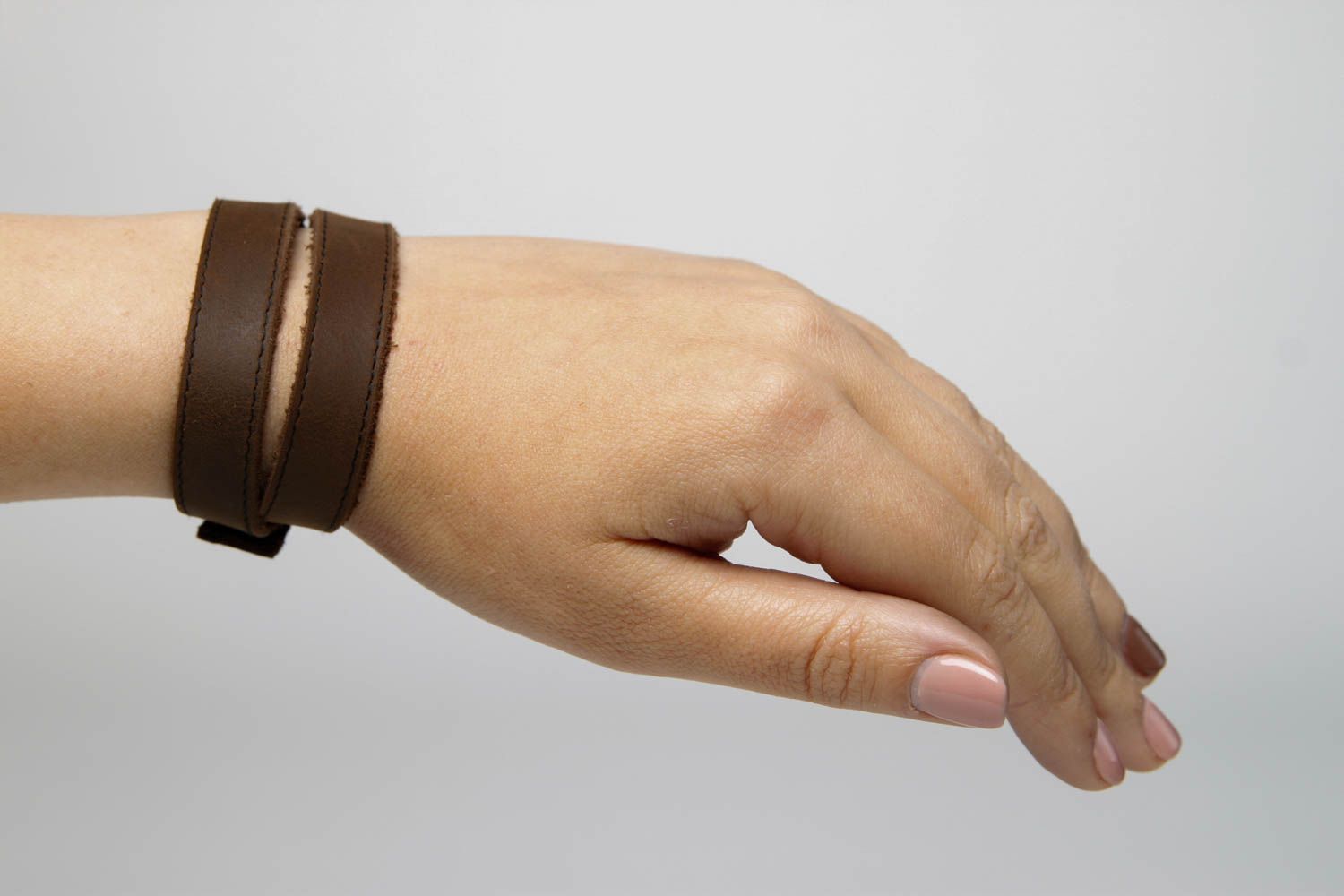 Женская бижутерия браслет ручной работы браслет из кожи коричневый фото 2
