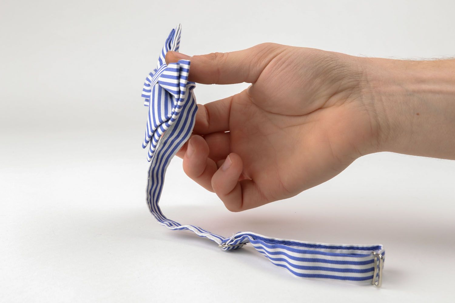 Полосатый галстук-бабочка фото 1