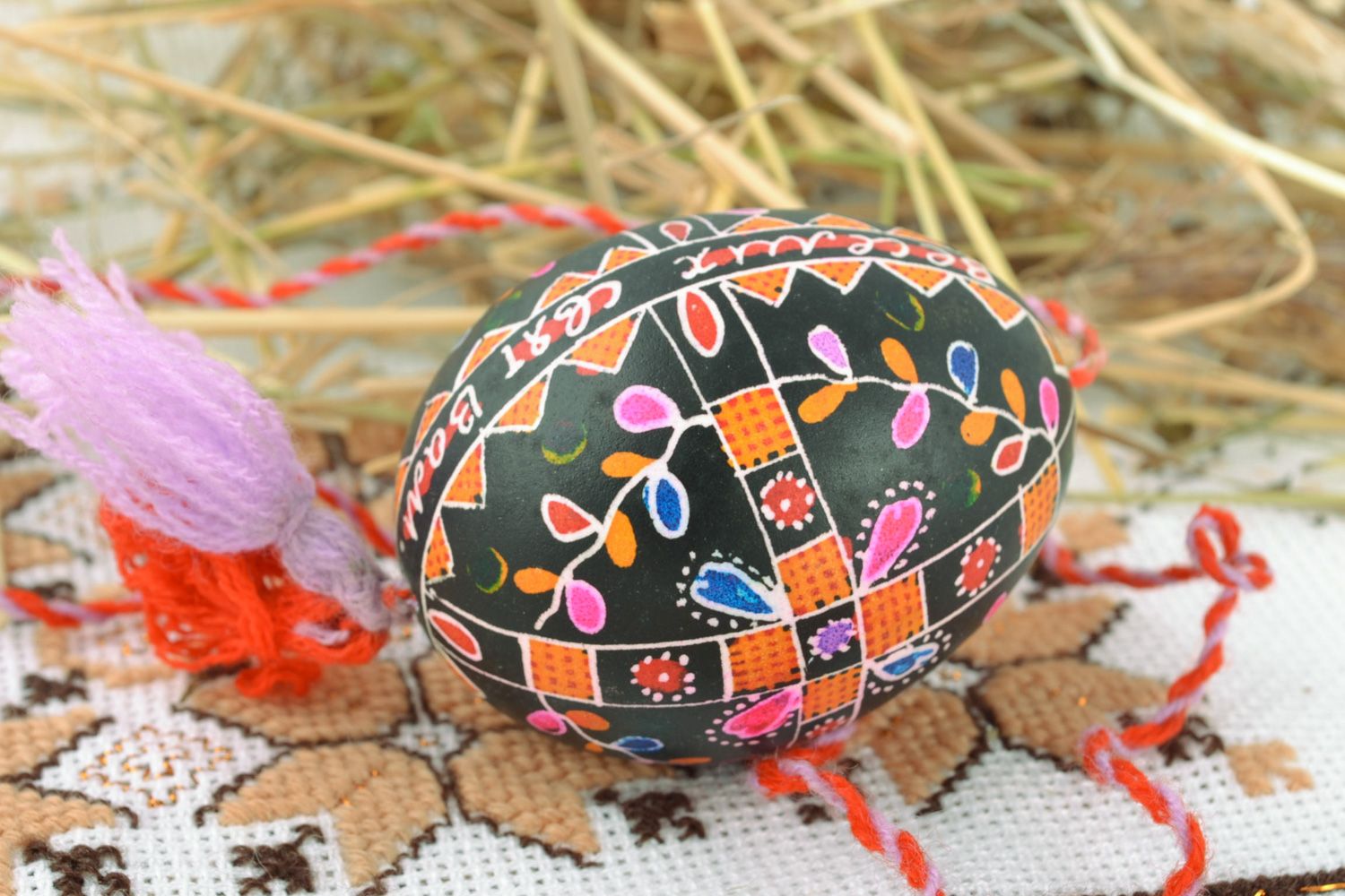 Huevo de Pascua pintado colgante foto 1