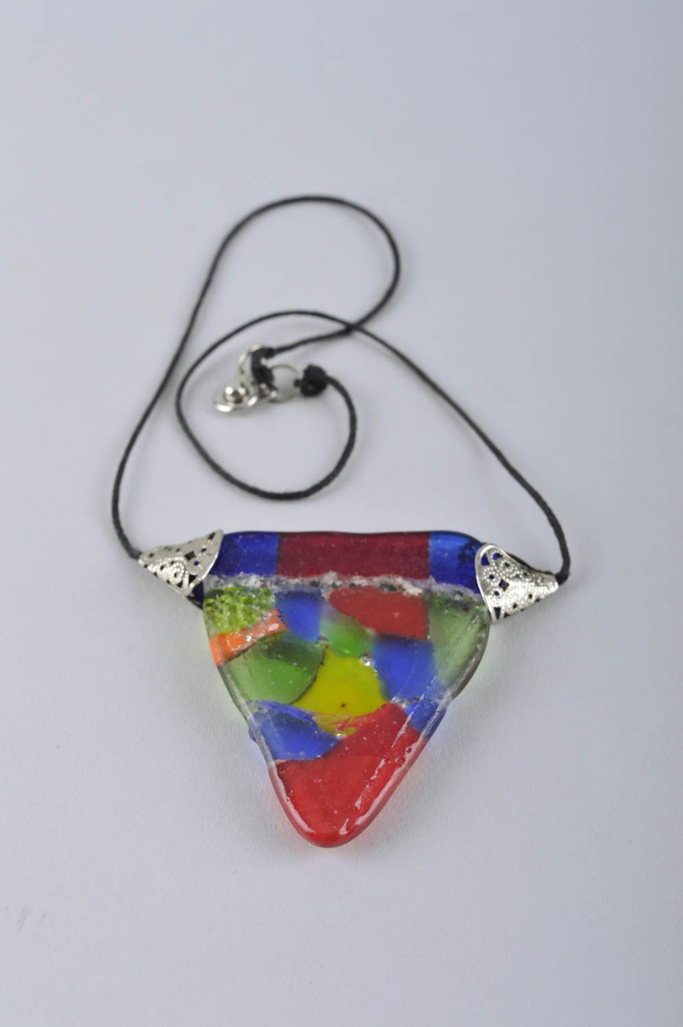 Стеклянный кулон хэнд мейд украшение из стекла кулон на шнурке треугольный фото 5