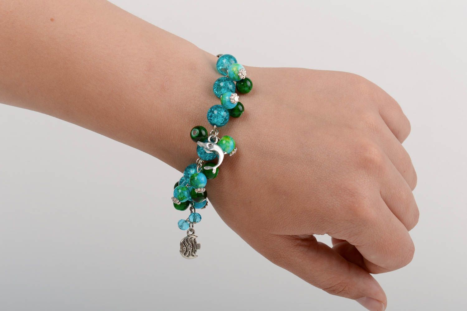 Bracelet en perles de verre mince bleu fait main de style marin pour femme photo 5