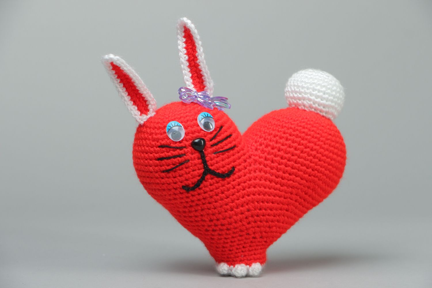 Вязаное сердце заяц игрушка  фото 1