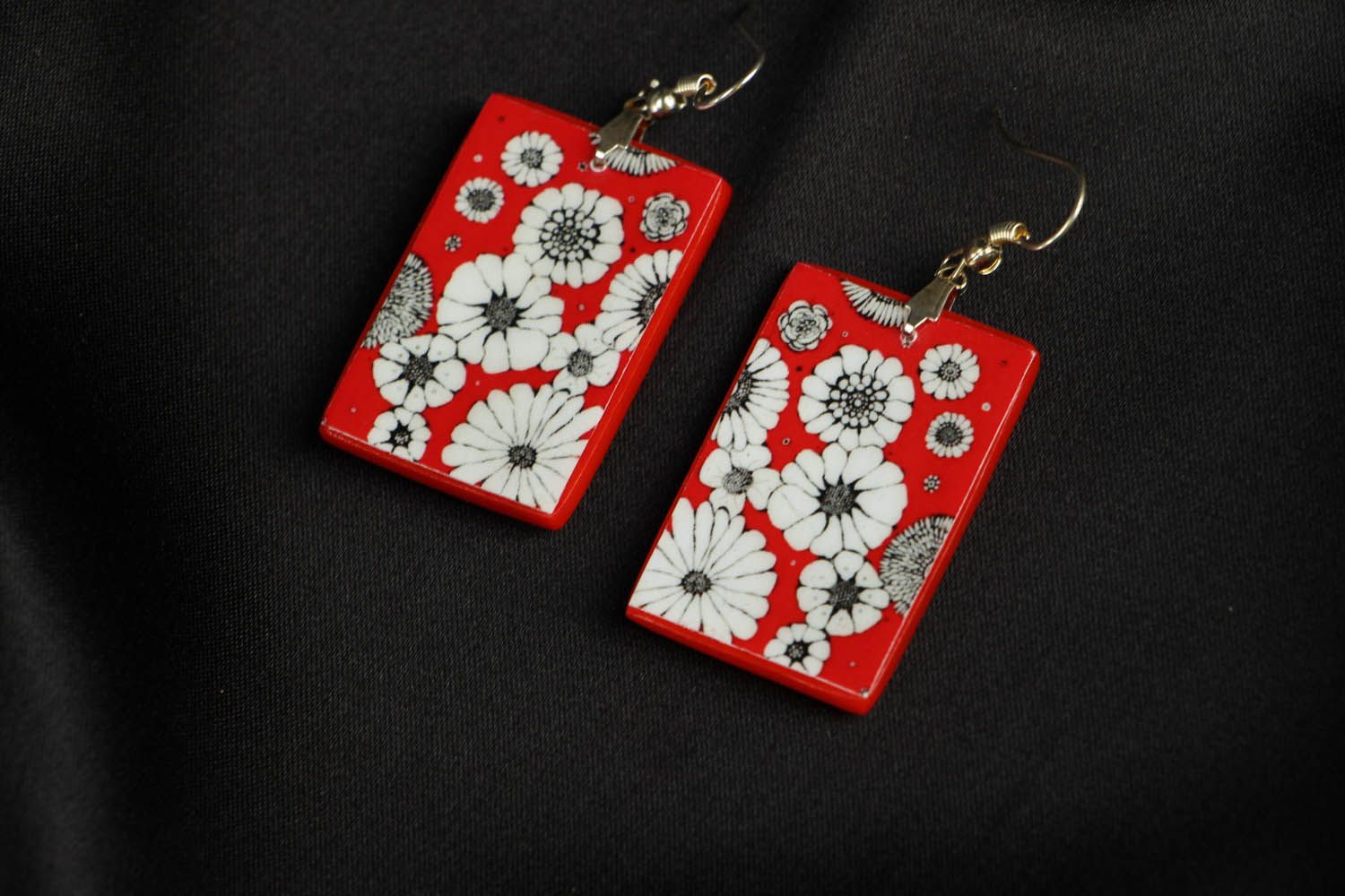 Earrings made ​​of plastic photo 1