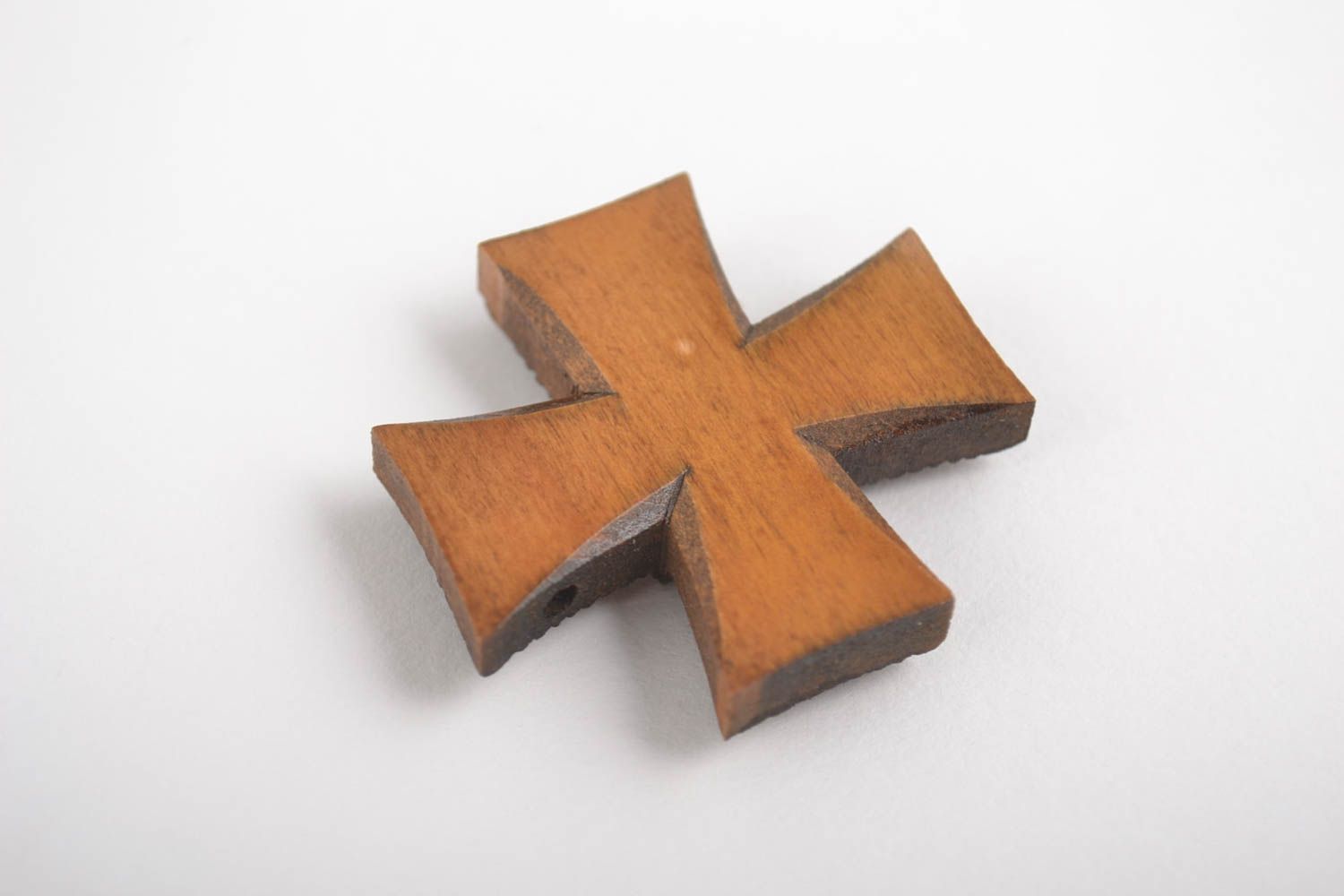 Croce di legno fatta a mano crocetta intagliata originale accessori donna foto 2