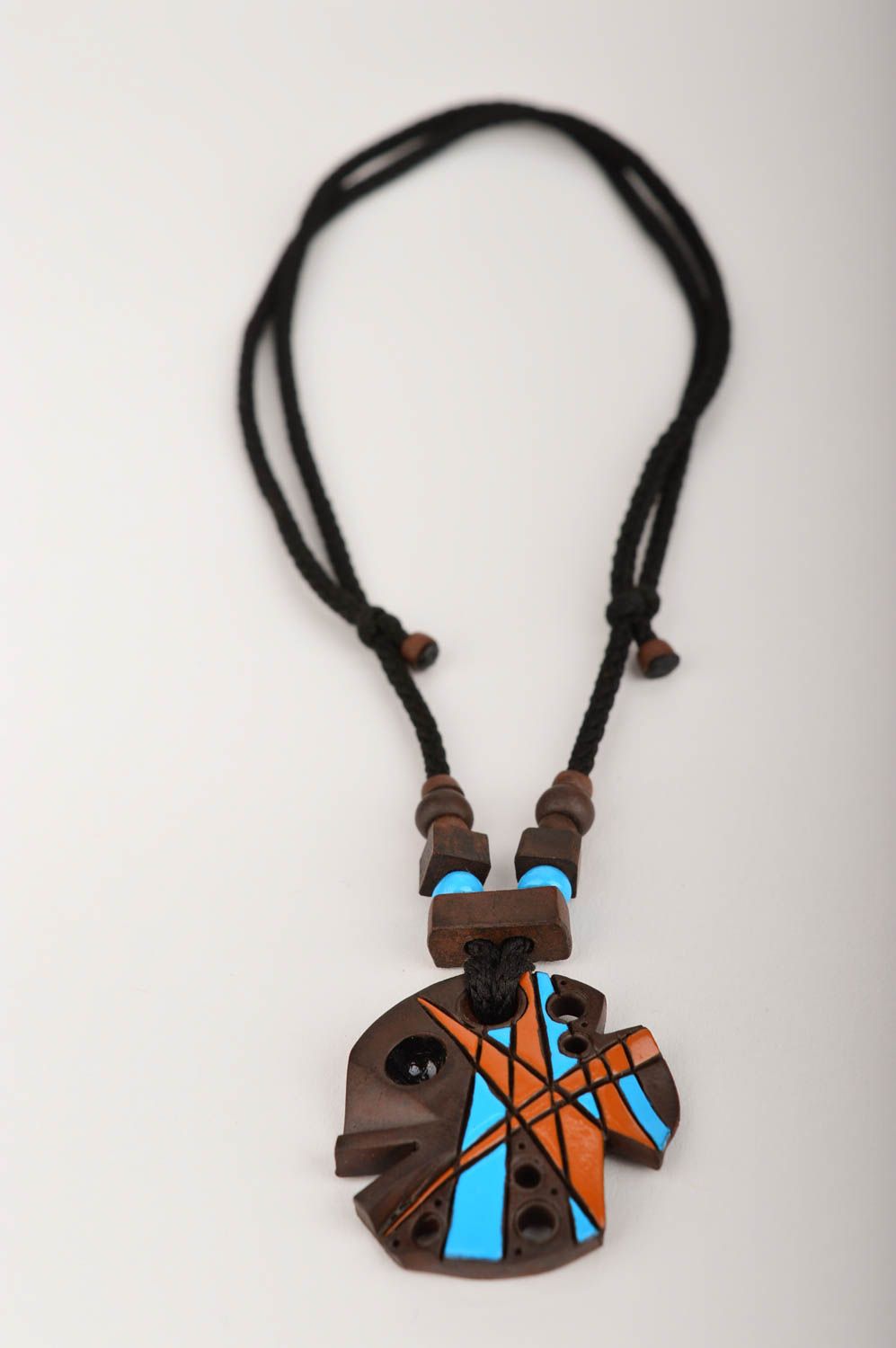 Керамическое украшение кулон ручной работы женский кулон в виде яркой рыбы фото 2