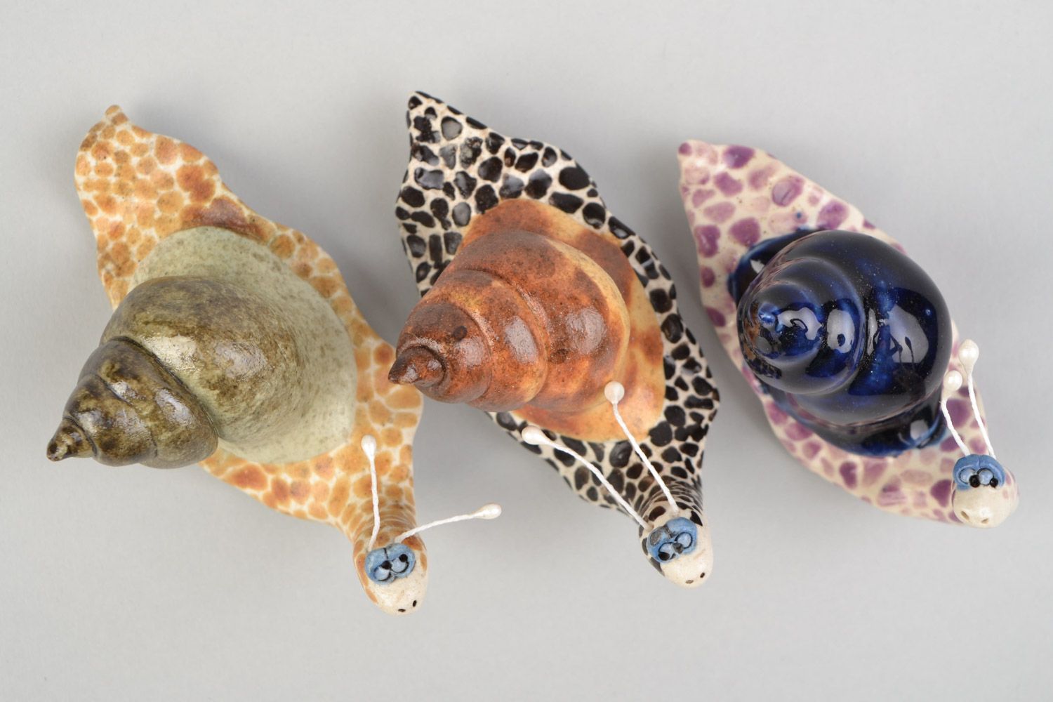 Set of handmade miniature ceramic figurines of snails painted with glaze 3 items photo 3