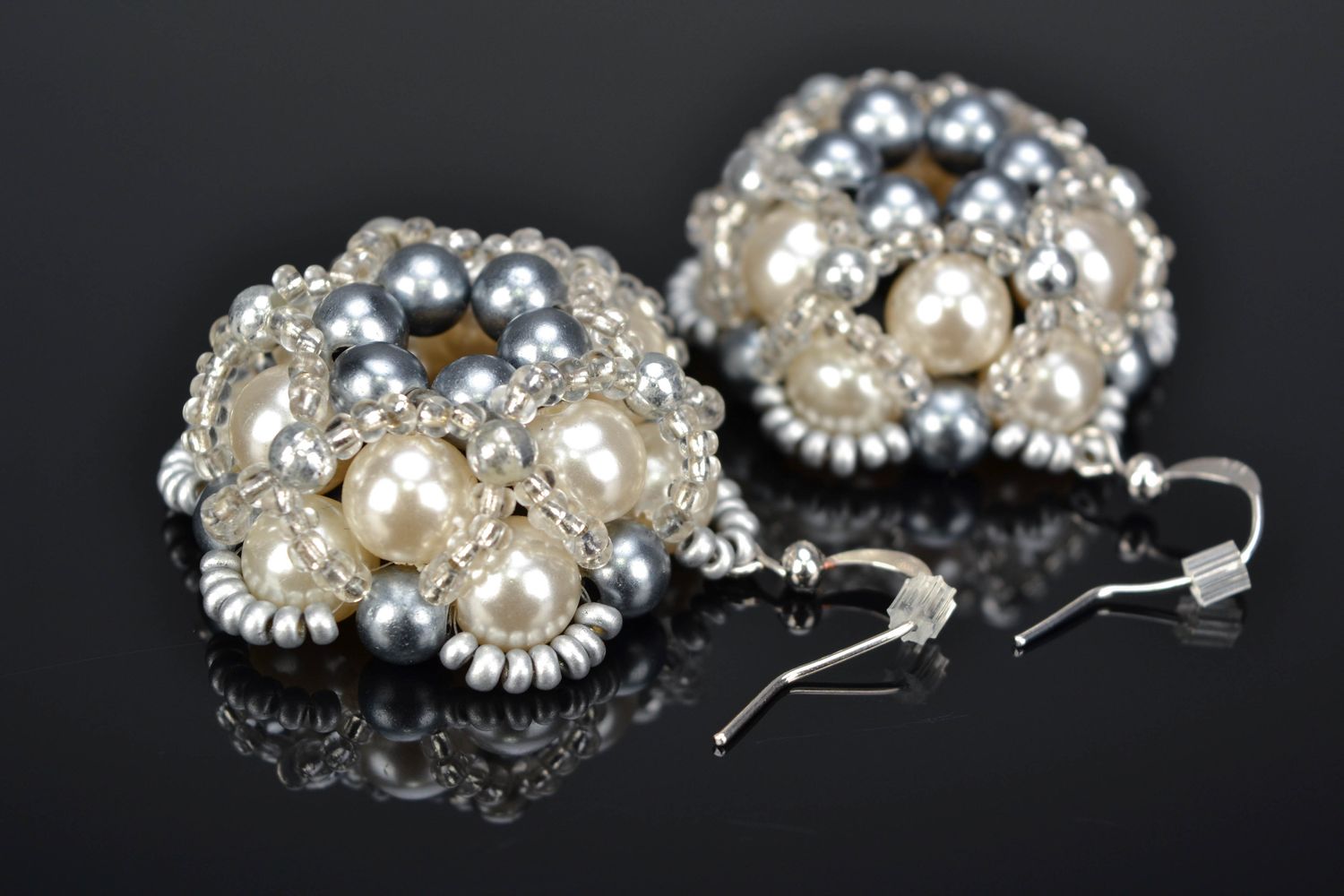 Pearl-like beaded earrings Northern Lights photo 1