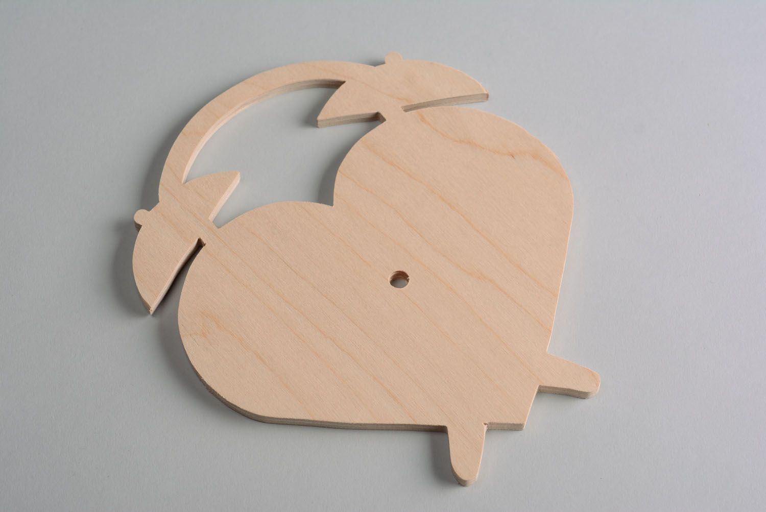 Plywood blank clock in the shape of heart photo 2